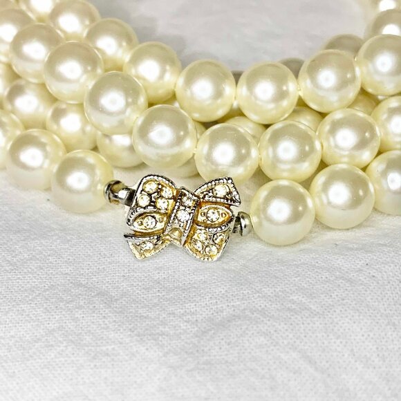 Vintage Faux Pearl Necklace Multi Strand Rhinestone Bow Clasp Costume Jewelry - Picture 2 of 5